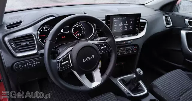 KIA Ceed 1.5 T-GDI M