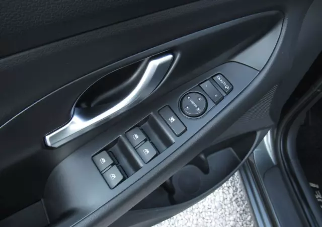 HYUNDAI I30 1.5 DPI Comfort