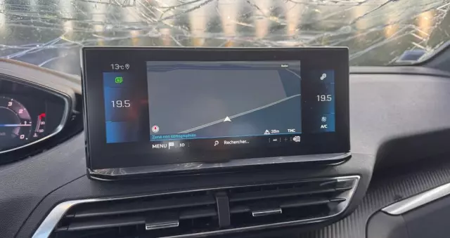 PEUGEOT 5008 1.2 PureTech Active S&S
