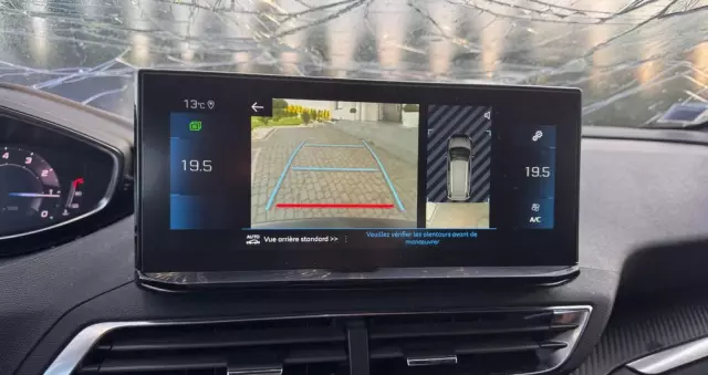 PEUGEOT 5008 1.2 PureTech Active S&S