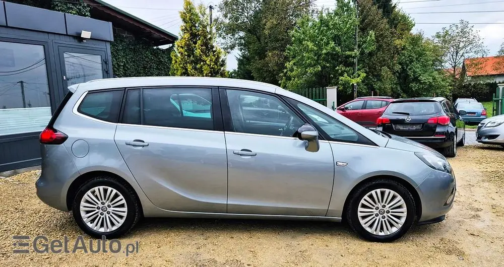 OPEL Zafira 1.4 T Cosmo