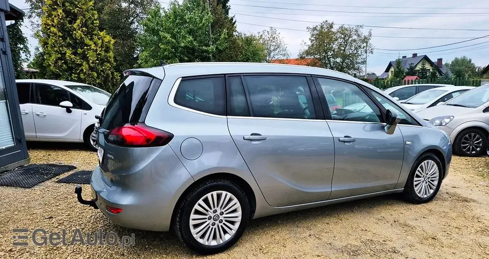 OPEL Zafira 1.4 T Cosmo