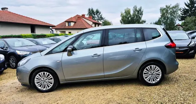 OPEL Zafira 1.4 T Cosmo