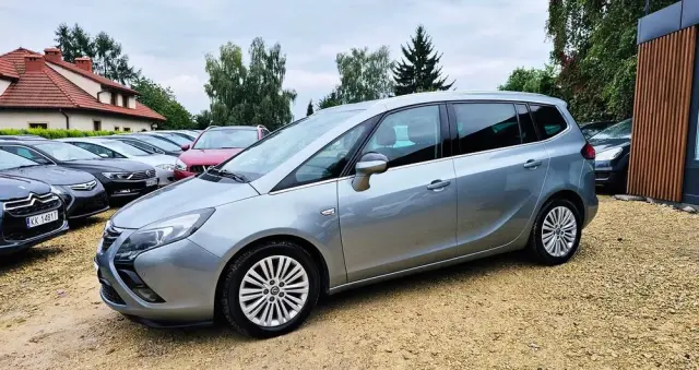 OPEL Zafira 1.4 T Cosmo