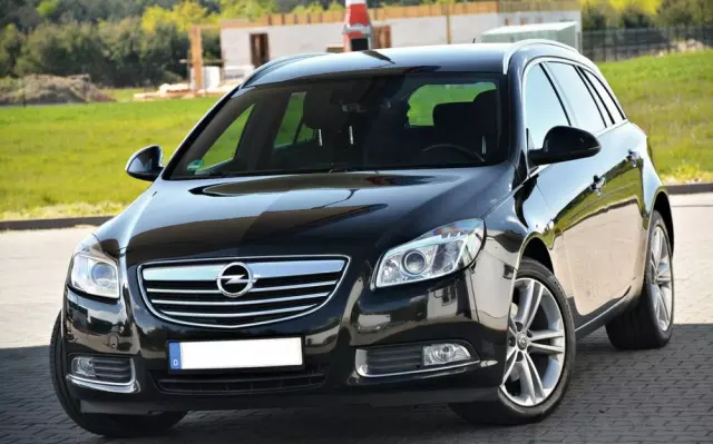 OPEL Insignia 