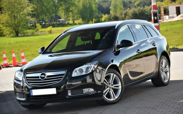 OPEL Insignia 