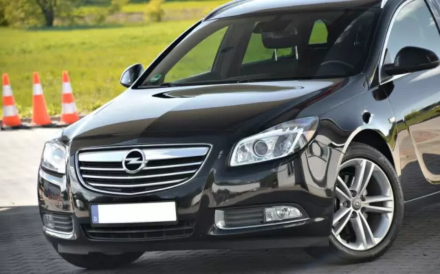 OPEL Insignia 