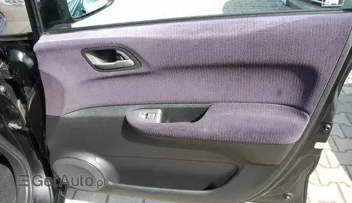 HONDA FR-V 