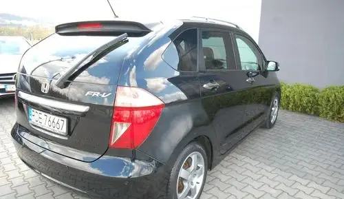 HONDA FR-V 