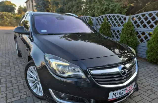OPEL Insignia 
