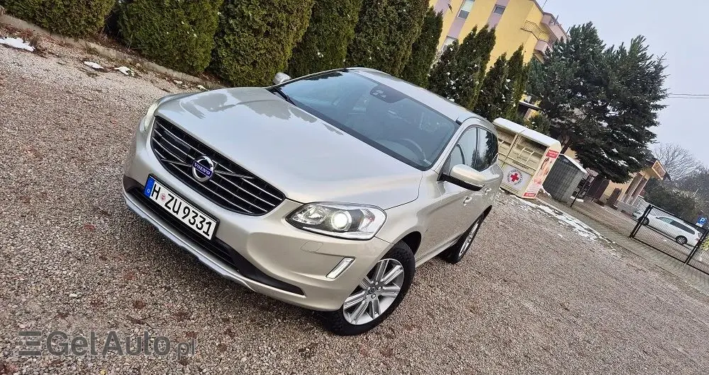 VOLVO XC 60 D4 Drive-E Summum