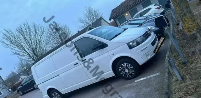 VOLKSWAGEN Transporter 