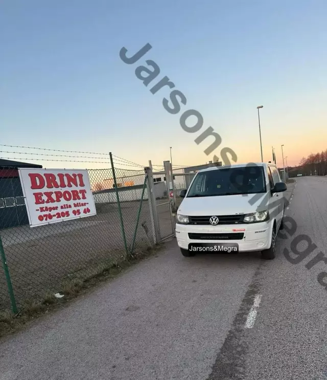 VOLKSWAGEN Transporter 