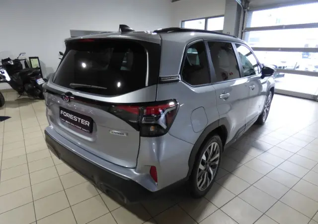 SUBARU Forester 2.0i-L Platinum (EyeSight) Lineartronic