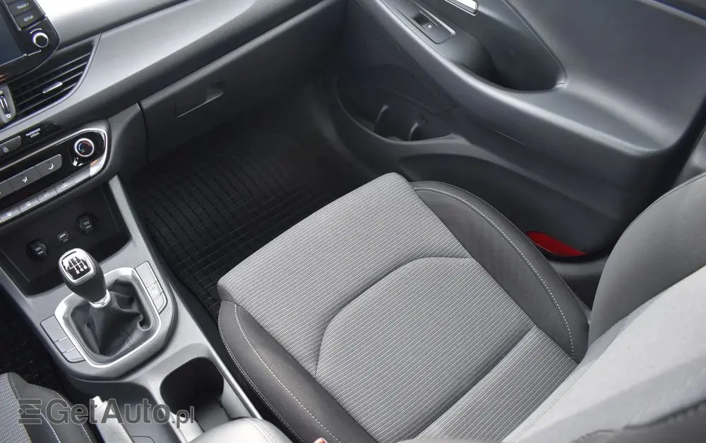 HYUNDAI I30 1.0 T-GDI Modern