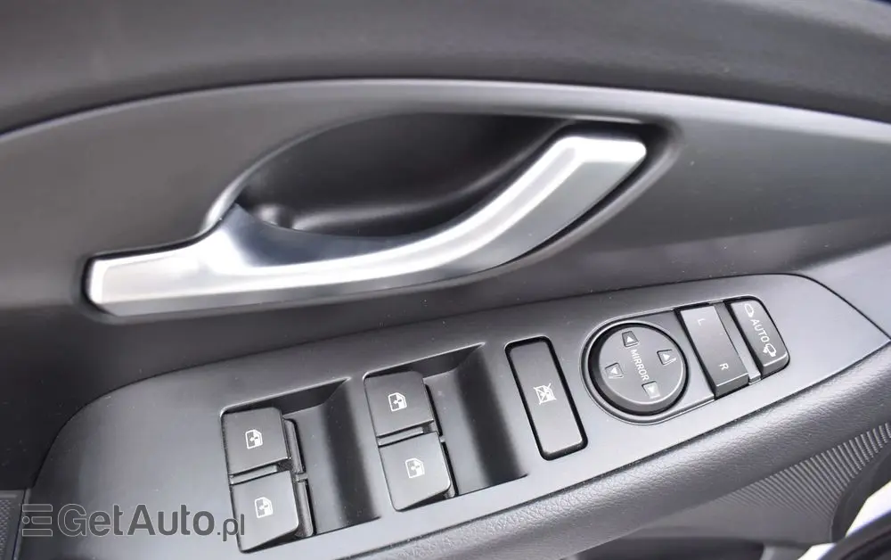 HYUNDAI I30 1.0 T-GDI Modern