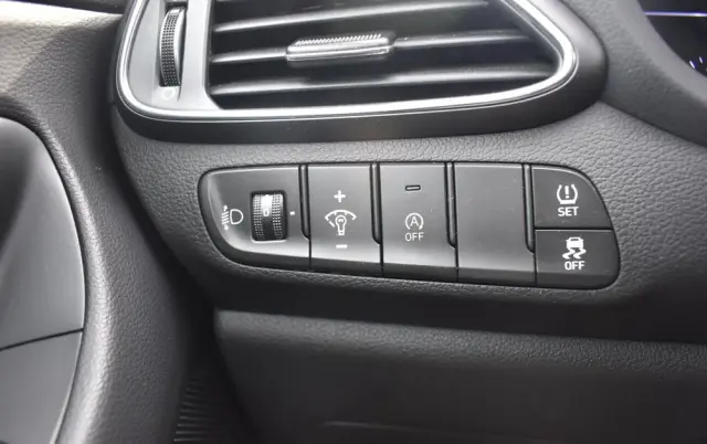 HYUNDAI I30 1.0 T-GDI Modern