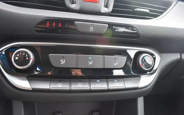 HYUNDAI I30 1.0 T-GDI Modern