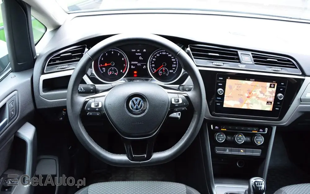 VOLKSWAGEN Touran 
