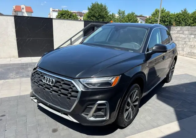 AUDI Q5 45 TFSI quattro S tronic S line