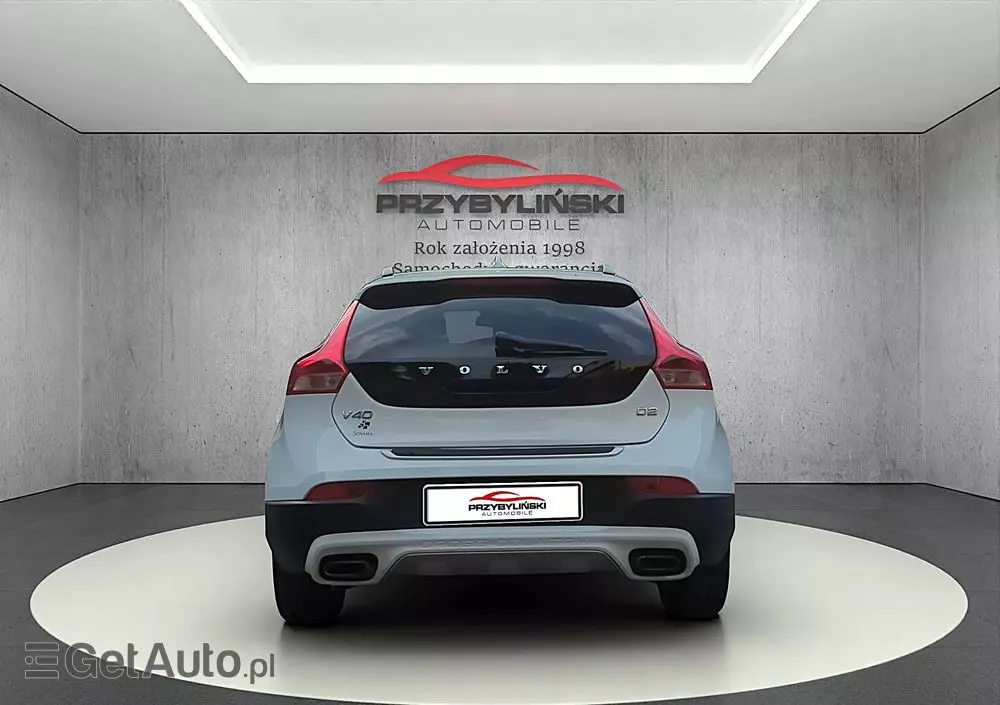 VOLVO V40 Cross Country D2 Momentum