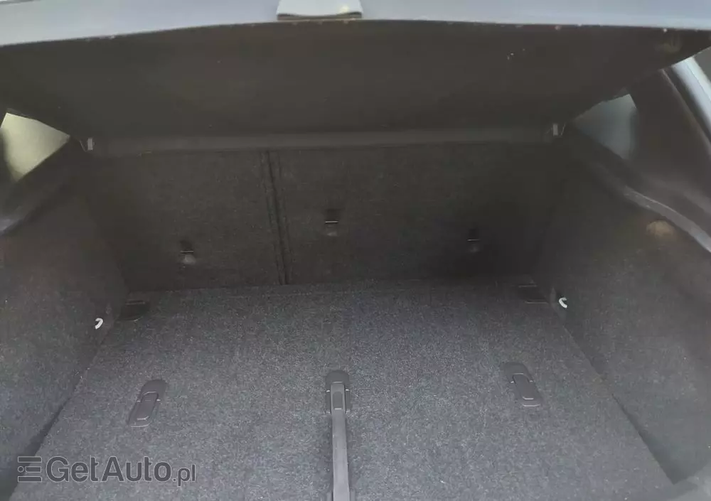 VOLVO V40 Cross Country D2 Momentum