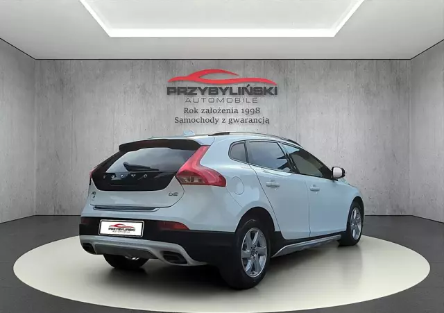 VOLVO V40 Cross Country D2 Momentum
