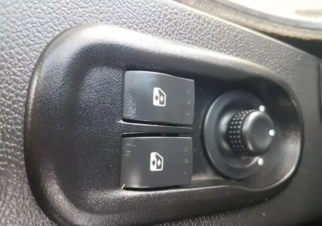 RENAULT MASTER KONTENER 8EP 4,21x2,23x2,22 KLIMA KRAJOWY MANUAL  6-BIEGÓW 