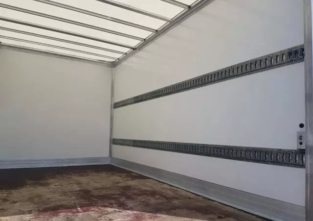 RENAULT MASTER KONTENER 8EP 4,21x2,23x2,22 KLIMA KRAJOWY MANUAL  6-BIEGÓW 