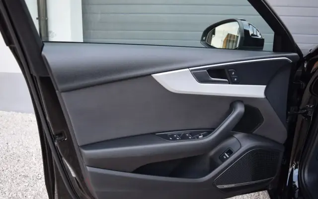 AUDI A4 Limousine 2.0 TDI Sport S tronic