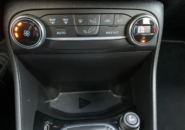 FORD Fiesta 1.0 EcoBoost S&S TITANIUM