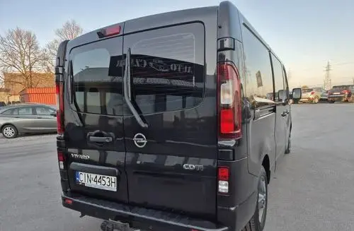 OPEL Vivaro 