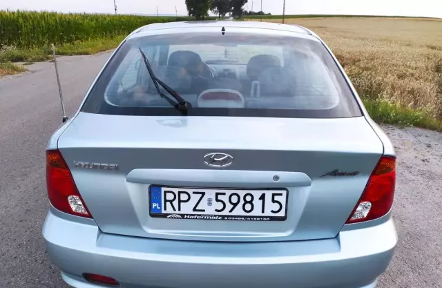 HYUNDAI Accent 