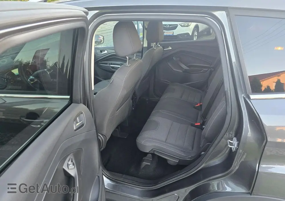 FORD Kuga 1.5 EcoBoost 2x4 Titanium