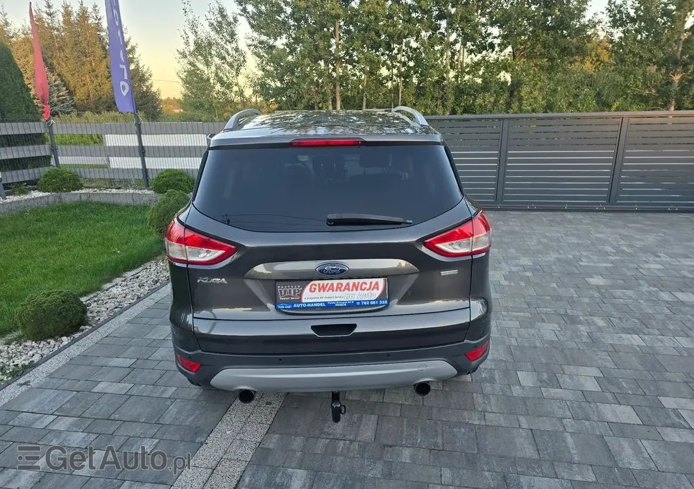 FORD Kuga 1.5 EcoBoost 2x4 Titanium