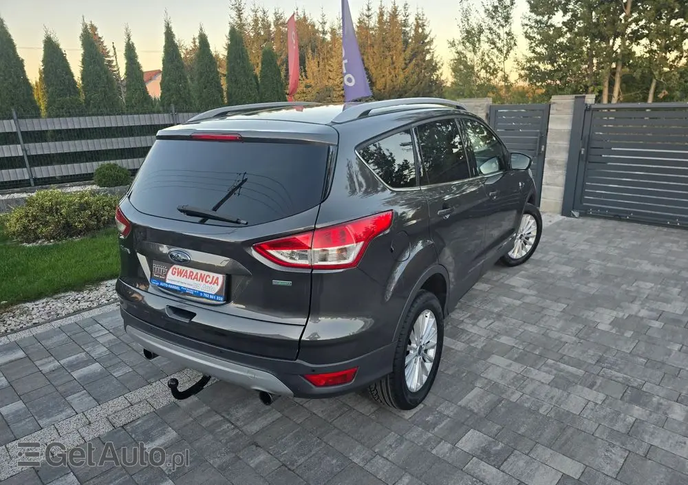 FORD Kuga 1.5 EcoBoost 2x4 Titanium