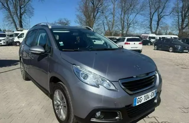 PEUGEOT 2008 