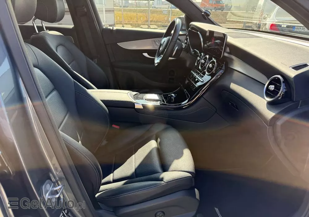 MERCEDES-BENZ GLC GLC-Coupe 220 d 4Matic 9G-TRONIC AMG Line Plus