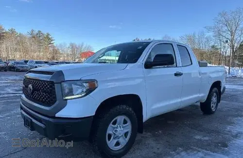 TOYOTA Tundra 