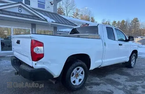 TOYOTA Tundra 