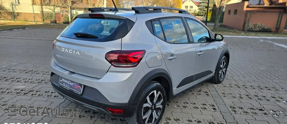 DACIA Sandero Stepway 1.0 TCe Essential