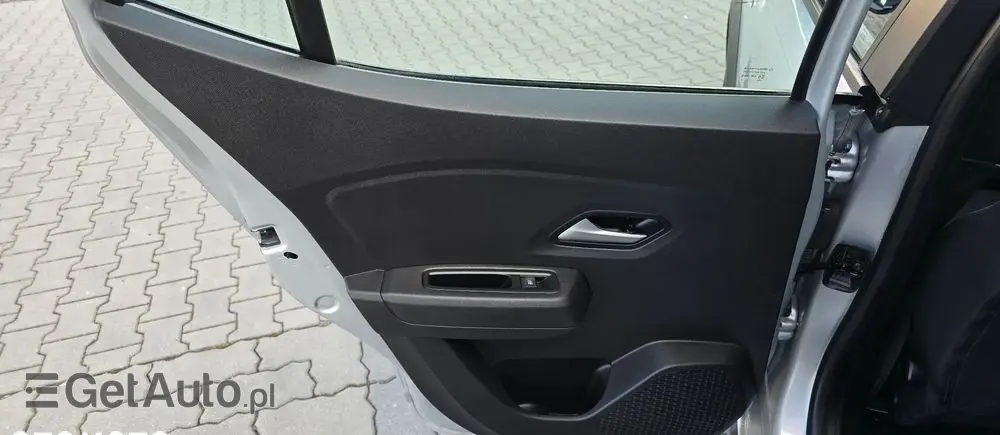 DACIA Sandero Stepway 1.0 TCe Essential