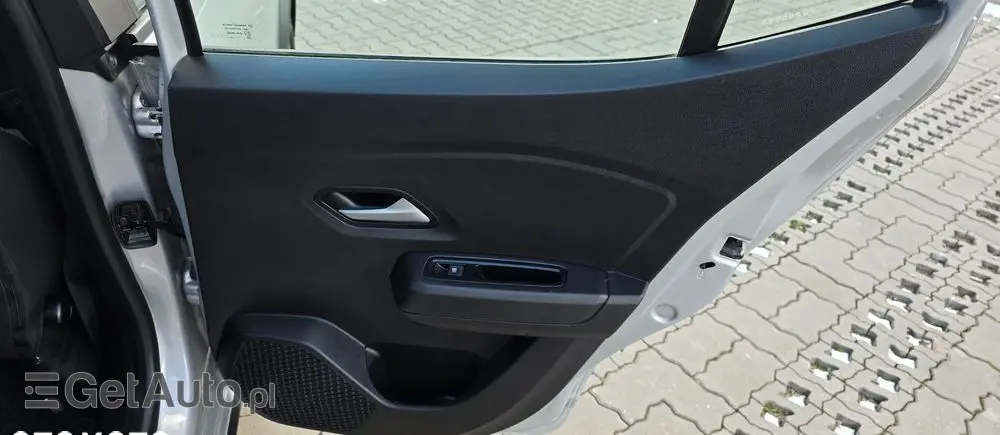 DACIA Sandero Stepway 1.0 TCe Essential