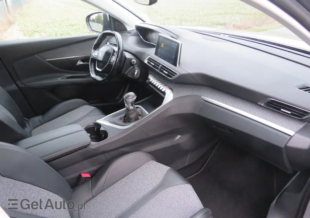 PEUGEOT 3008 BlueHDi 130 Stop & Start Active