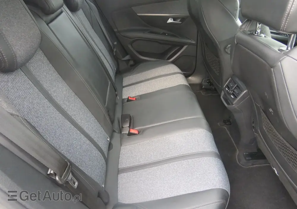 PEUGEOT 3008 BlueHDi 130 Stop & Start Active