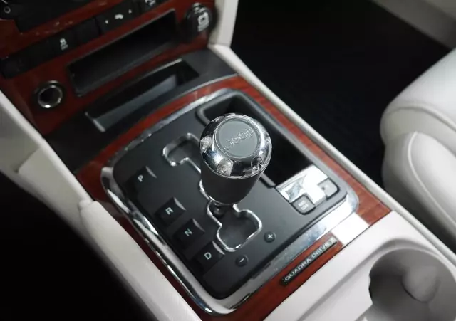 JEEP Commander 3.0 CRD Limited