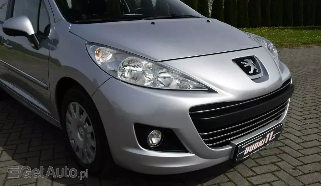 PEUGEOT 207 