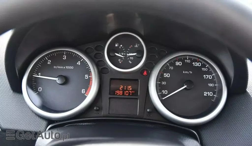 PEUGEOT 207 