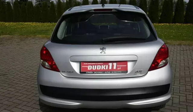 PEUGEOT 207 