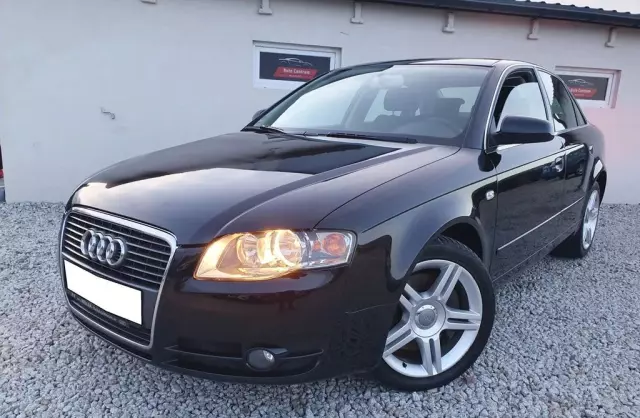 AUDI A4 